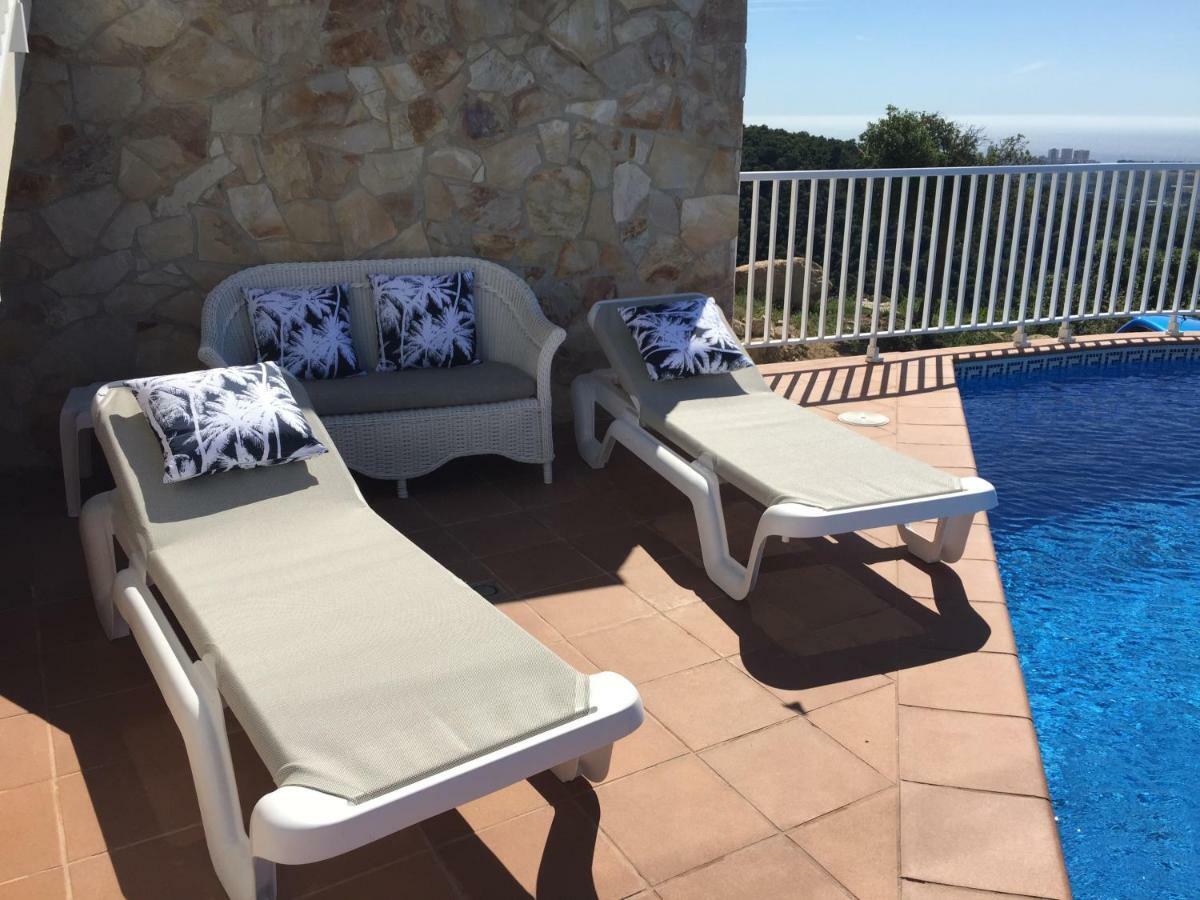Villa Gardenia Mit Pool Und Traumhaftem Meerblick サンタ・クリスティーナ・ダロ エクステリア 写真